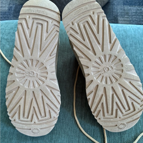 Ugg boots! - Picture 3 of 3